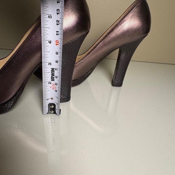 Cole Haan Metallic Bronze Snake-Embossed Platform Heels Size 8 - Picture 11 of 12